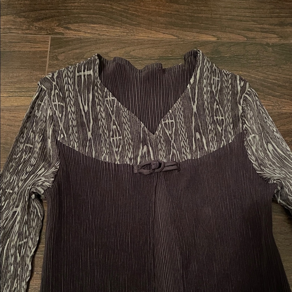 PLEATS PLEASE STYLE DRESS - Picture 3 of 8